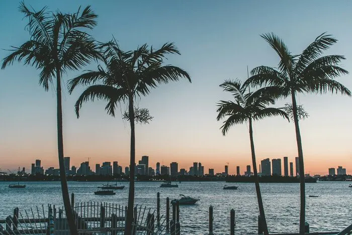 “A Miserable Place To Live”: 30 Places Many Dream To Live In, Until They Actually Do
