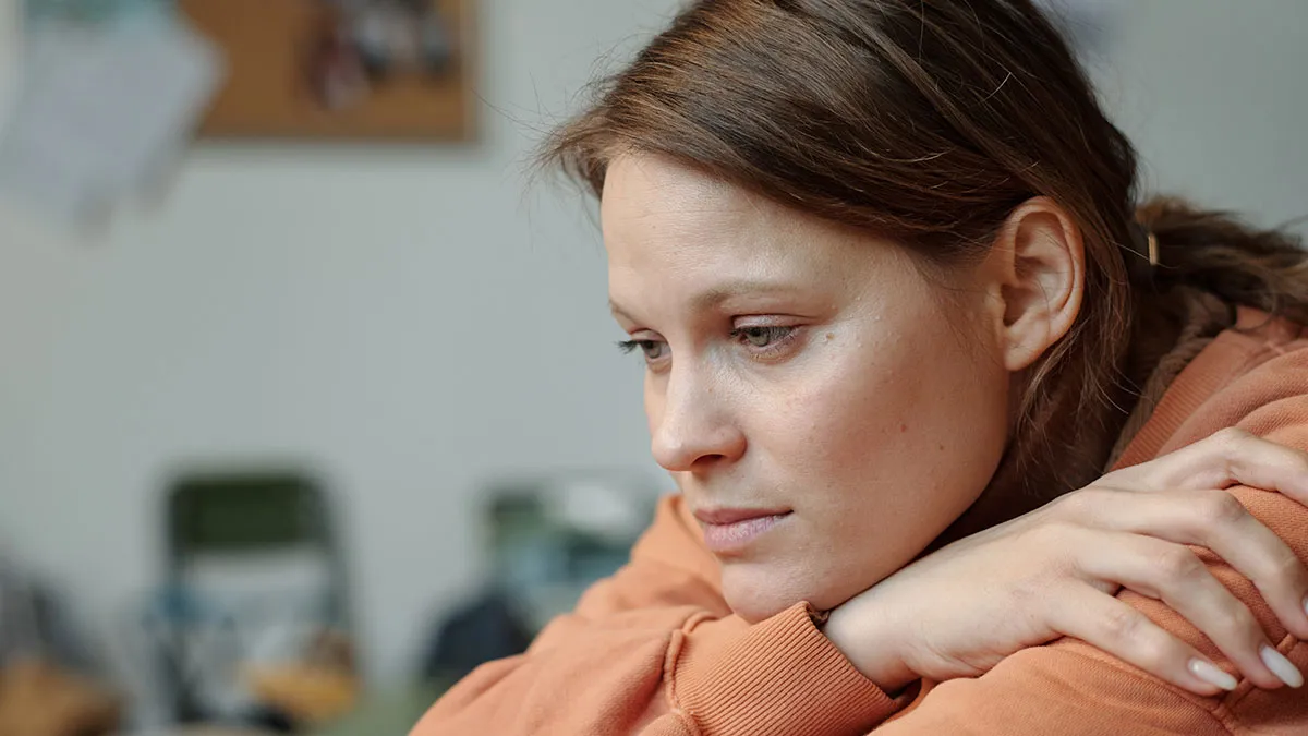 Woman Records Fiancé’s Plan To Backstab Her Days After Giving Birth, Exposes Him