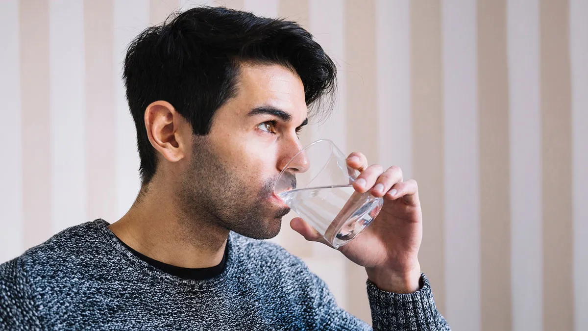 Guy Fakes Being The Biggest Fan Of Sparkling Water, Doesn’t Know How To Escape It Years Later