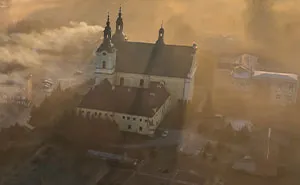Here's 11 Photos I Took Of The Magical Fog That Transformed My Hometown