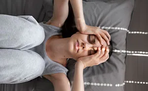 Bride Thinks Anxiety Is A Joke, Bans Bestie’s Meds And Ends Up Single And Friendless In One Day
