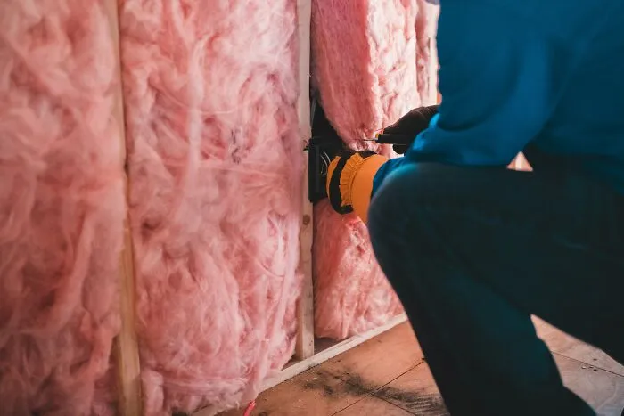 “Change The Locks”: 30 Tips From Old Homeowners For New Homeowners