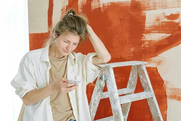 “Change The Locks”: 30 Tips From Old Homeowners For New Homeowners