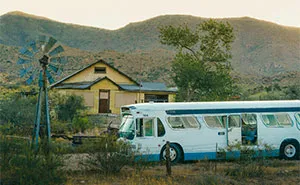 I Took 16 Photos On The Remains Of Route 66 To Capture Human Connection Through Abandoned Spaces