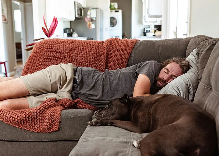 “5 Years Of My Life Down The Drain For Nothing”: Lifestyle Choices That Scream “Red Flag”