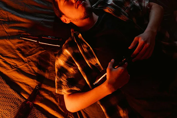 “Didn’t Like Having An Abomination Under Her Roof”: 30 Times Parents Kicked Their Kids Out