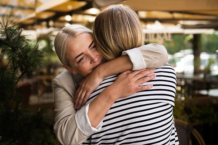 “Didn’t Like Having An Abomination Under Her Roof”: 30 Times Parents Kicked Their Kids Out