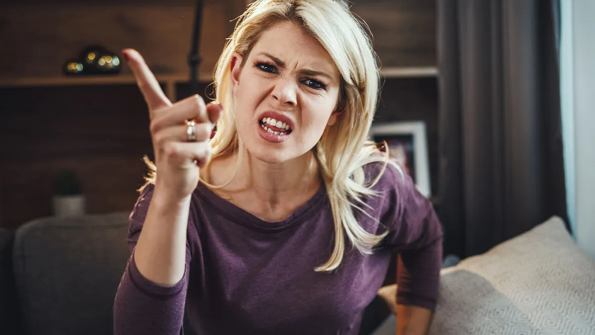 25 Adult Tantrums So Memorable, Witnesses Still See Them With Their Eyes Closed