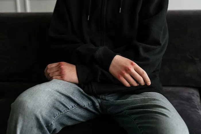 24 Stories Of School Bullies Who Got What They Deserved In Life