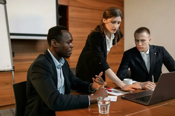 50 Times People Dealt With Coworkers Using Nothing But Petty Genius And A Smile