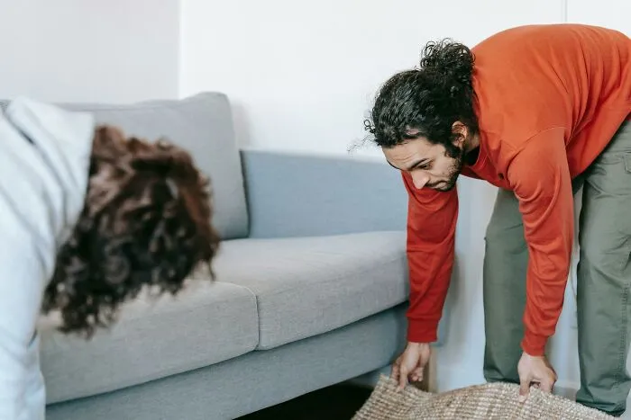 34 Cringe Things That Adults in Their 30s Still Do That Show How Immature They Actually Are