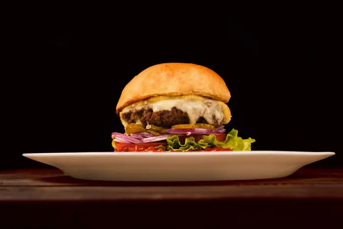 30 Chain Restaurant Employees Share Industry Secrets Most Of The Customers Don't Know About