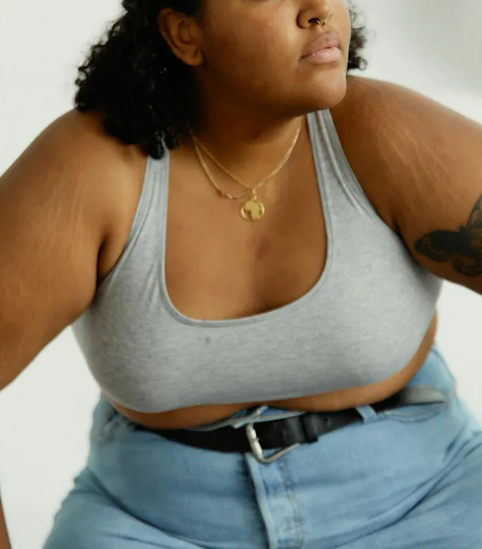 “The Tummy Pouch”: 45 Things Women Are Often Insecure About That Men Don’t Care About At All