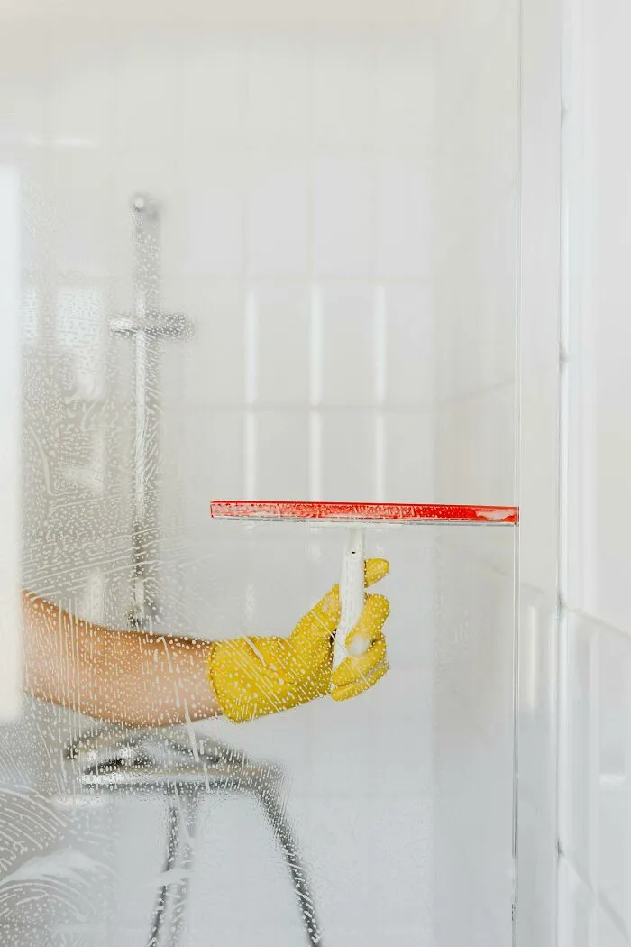 “Making The Bed Everyday Is Useless:” 45 Cleaning Prerequisites That People Have Sworn By