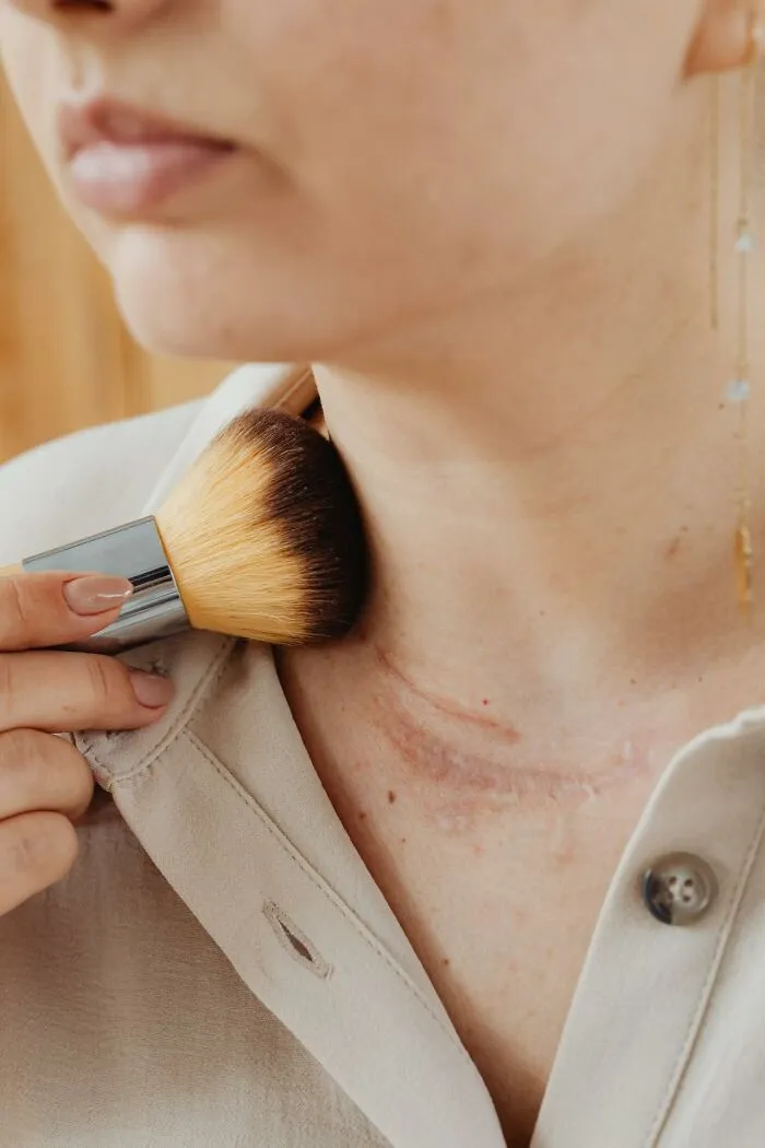 “The Tummy Pouch”: 45 Things Women Are Often Insecure About That Men Don’t Care About At All