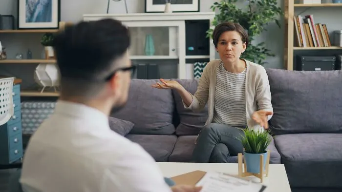Woman Share 20 Scary Stories Of Meeting, Dating And Running From Disturbed “Red-Pill” Men