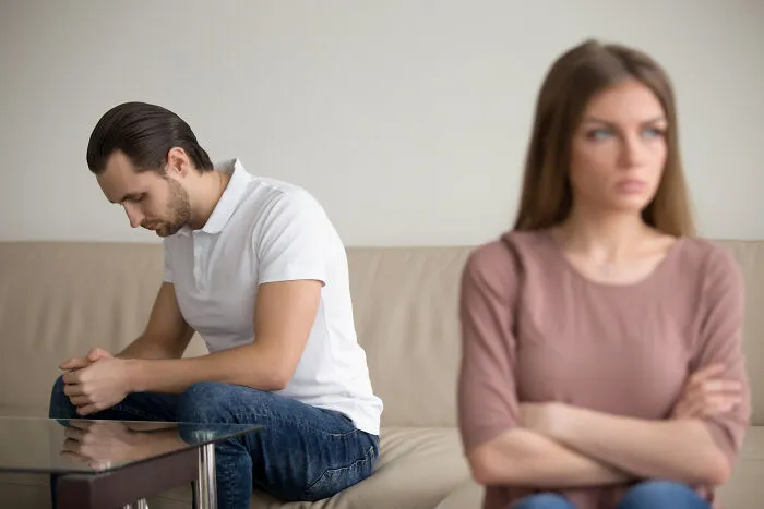 Woman Share 20 Scary Stories Of Meeting, Dating And Running From Disturbed “Red-Pill” Men