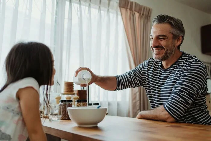 These 32 Behaviors Are 100% Legal And 1000% Psychotic, According To Online Folks