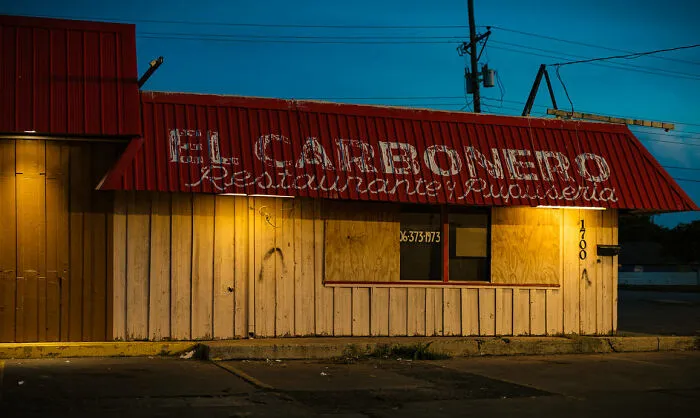 I Took 16 Photos On The Remains Of Route 66 To Capture Human Connection Through Abandoned Spaces