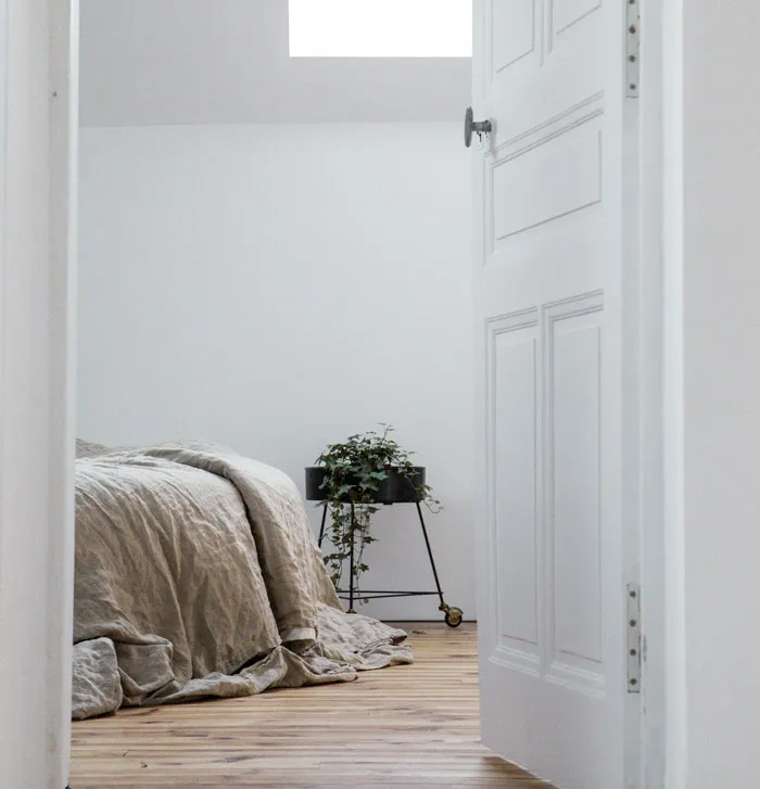 40 Childhood Rules That Would Make Any Therapist Lean Forward In Their Chair