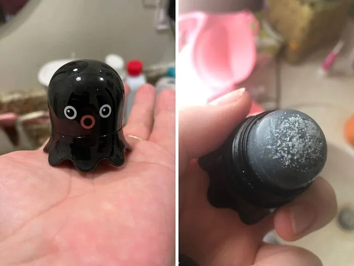 Your Nose's Most Unwelcome Tiny Tenants Are About To Get Politely But Firmly Shown The Door By This <a Style="Display:inline;" Href="Https://Www.amazon.com/Tonymoly-Tako-Blackhead-Scrub-Stick/Dp/B075gwqmp6?ie=utf8&linkcode=ll1&tag=bpshark-20&linkid=e4c40f264a6c22434dea8f3fea96cd1c&language=en_us&ref_=as_li_ss_tl" Target="_blank"><span Style="Font: Inherit; Color: #d74b1f;"> Black Head Scrub Stick </Span>