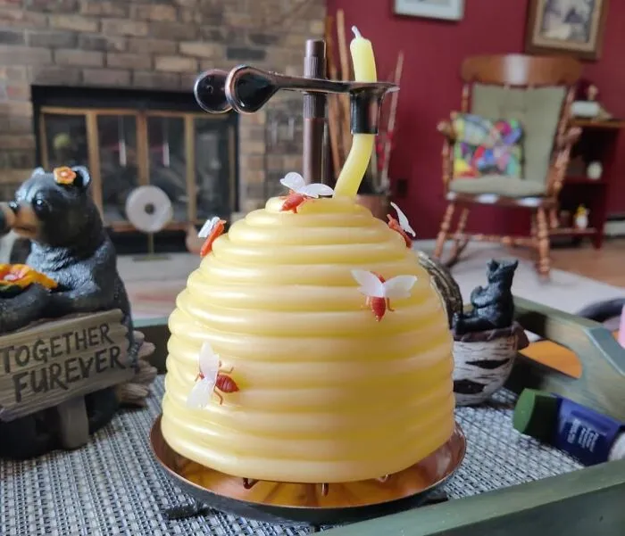Your Ability To Have A Perfectly Timed, Cozy Glow Is About To Level Up With This <a Style="Display:inline;" Href="Https://Www.amazon.com/Candle-Hour-70-Hour-Beehive-Eco-Friendly/Dp/B0026sy6ea?ie=utf8&th=1&linkcode=ll1&tag=bpcobra-20&linkid=b3aa01502c0ca628ebcd399edfb42331&language=en_us&ref_=as_li_ss_tl" Target="_blank"><span Style="Font: Inherit; Color: #d74b1f;"> Candle By The Hour </Span>, Which Is Basically The Most Charming Self-Extinguishing Marvel Your Mantel Has Ever Seen