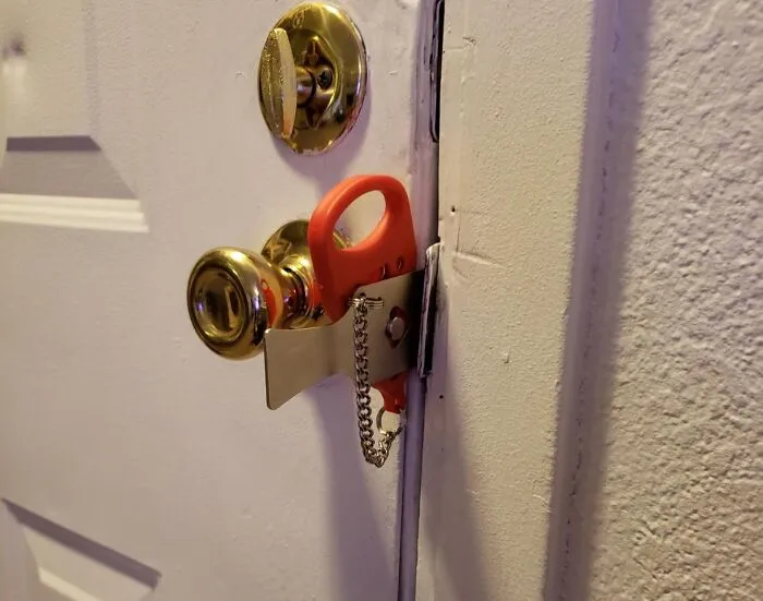 Your Future Self In That Questionable Hotel Room Will Thank You For Knowing About This <a Style="Display:inline;" Href="Https://Www.amazon.com/Addalock-Portable-Travel-Airbnb-Lockdown/Dp/B00186urty?ie=utf8&th=1&linkcode=ll1&tag=bpcobra-20&linkid=7131b042388b3ffa771b30f05bc8b796&language=en_us&ref_=as_li_ss_tl" Target="_blank"><span Style="Font: Inherit; Color: #d74b1f;"> Travel Door Lock </Span>, Which Is Basically Like Hiring A Tiny, Very Serious Security Guard For Your Door