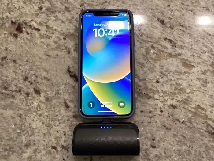 That Dreaded Low-Battery Warning Mid-Flight Can Officially Take A Hike, Because This <a Style="Display:inline;" Href="Https://Www.amazon.com/Portable-Charger-Ultra-Compact-Charging-Compatible/Dp/B0bty4nck7?ie=utf8&th=1&linkcode=ll1&tag=bphamster-20&linkid=d92b2831a5bc7f22502f6abb340d0afa&language=en_us&ref_=as_li_ss_tl" Target="_blank"><span Style="Font: Inherit; Color: #d74b1f;"> Portable Charger </Span> Plugs Right Into Your Phone, No Cable Spaghetti Required
