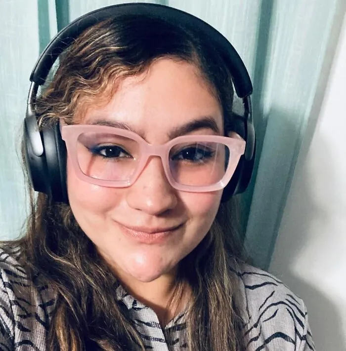 The Dulcet Tones Of That Snoring Passenger In The Next Seat Are About To Be Replaced By Your Carefully Curated 'Chill Vibes' Playlist, All Thanks To These <a Style="Display:inline;" Href="Https://Www.amazon.com/Bose-Quietcomfort-Wireless-Cancelling-Headphones/Dp/B0ccz1l489?ie=utf8&th=1&linkcode=ll1&tag=bphamster-20&linkid=b6c4a8f6d99219030629e8d41469f779&language=en_us&ref_=as_li_ss_tl" Target="_blank"><span Style="Font: Inherit; Color: #d74b1f;"> Noise Canceling Bluetooth Headphones </Span> That Make Your Flight Feel First Class, Even If You're In Coach