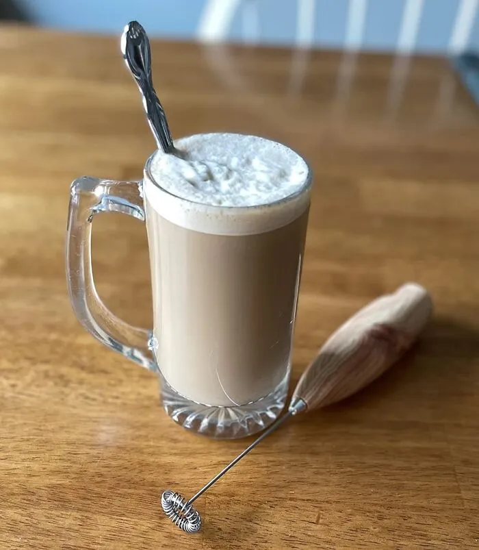 Pretend You're A Barista And Upgrade That Instant Coffee With Some Fancy Foam From A <a Style="Display:inline;" Href="Https://Www.amazon.com/Zulay-Powerful-Milk-Frother-Handheld/Dp/B0c6r3bwk8?pd_rd_w=bvzda&content-ID=amzn1.sym.0933bde2-7eaf-46ed-8354-2db47cb87d5a&pf_rd_p=0933bde2-7eaf-46ed-8354-2db47cb87d5a&pf_rd_r=z6xrtscz4dtqv55gcd8e&pd_rd_wg=kn3do&pd_rd_r=b1c13a8a-08b1-4574-B611-9150ebd20fbe&pd_rd_i=b0c6r3bwk8&psc=1&linkcode=ll1&tag=bpgoldfish-20&linkid=747e681820b83d176c590891893a989b&language=en_us&ref_=as_li_ss_tl" Target="_blank"><span Style="Font: Inherit; Color: #d74b1f;"> Milk Frother Wand </Span>