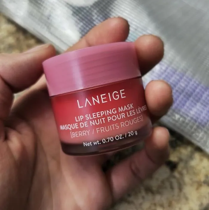 Wake Up With Lips So Soft And Hydrated They Could Probably Charm A Prince Thanks To The Overnight Magic Of <a Style="Display:inline;" Href="Https://Www.amazon.com/Laneige-Lip-Sleeping-Mask-Sweet/Dp/B09hn81kvr?ie=utf8&th=1&linkcode=ll1&tag=bplamb-20&linkid=a340db056e7f5e746a7fd3b409fbbfab&language=en_us&ref_=as_li_ss_tl" Target="_blank"><span Style="Font: Inherit; Color: #d74b1f;"> Laneige Lip Sleeping Mask </Span>