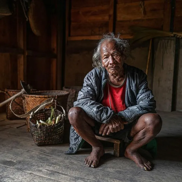 35 Retratos elocuentes de personas mayores de todo el mundo, por Massimo Bietti