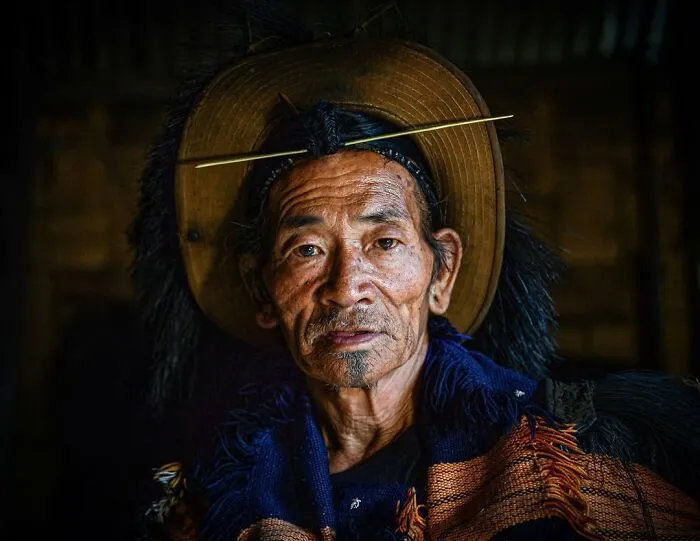 35 Retratos elocuentes de personas mayores de todo el mundo, por Massimo Bietti
