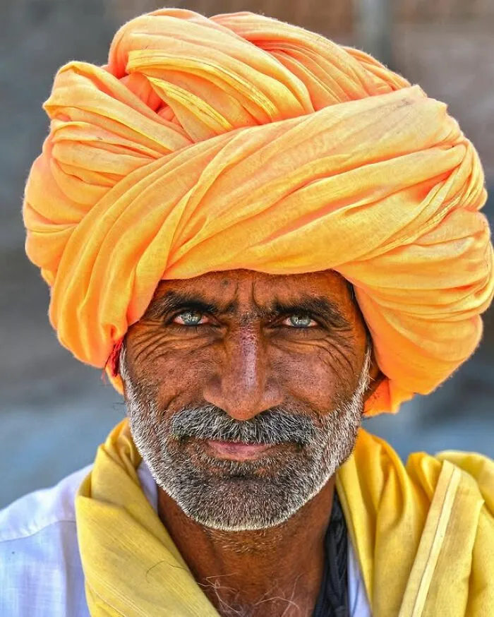 35 Retratos elocuentes de personas mayores de todo el mundo, por Massimo Bietti