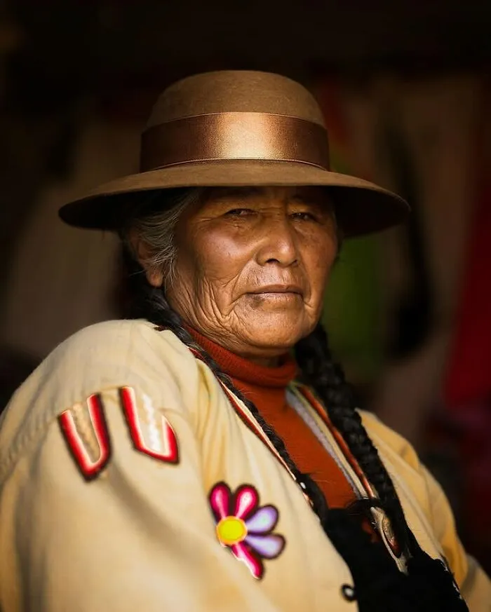35 Retratos elocuentes de personas mayores de todo el mundo, por Massimo Bietti