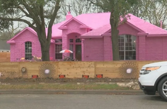 40 Real Estate Listings That Prove A Picture Is Worth A Thousand Words