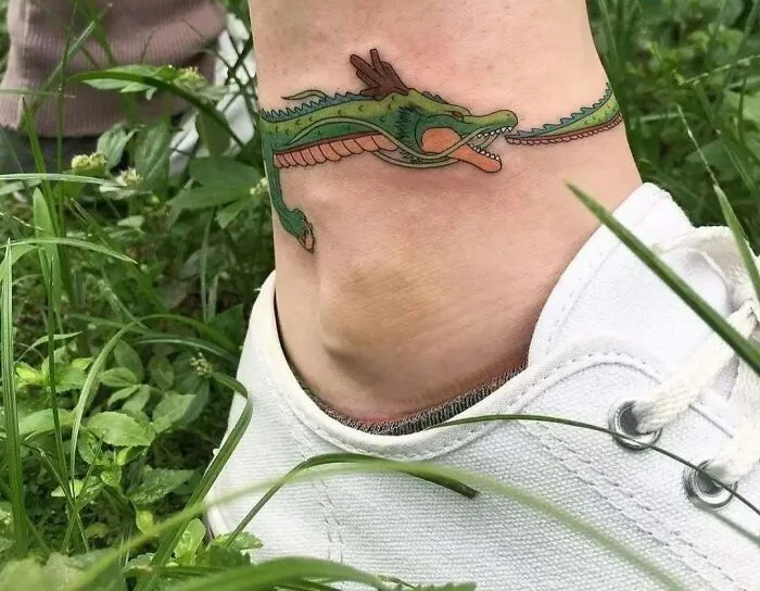 43 Personas que decidieron hacerse tatuajes que van desde lo gracioso hasta lo terrible