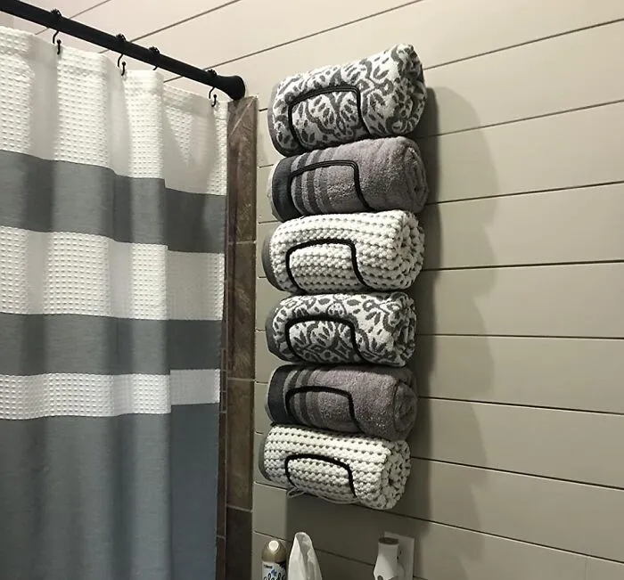 Your Towels Can Finally Stop Playing 'The Floor Is Lava' This Weekend Once You Install A Sleek <a Style="Display:inline;" Href="Https://Www.amazon.com/Dp/B07kzg2n6b?_encoding=utf8&th=1&linkcode=ll1&tag=bpkoala-20&linkid=f5bd7570a78ac5670fd90d1f35cf0424&language=en_us&ref_=as_li_ss_tl" Target="_blank"><span Style="Font: Inherit; Color: #d74b1f;"> Steel Towel Holder </Span>