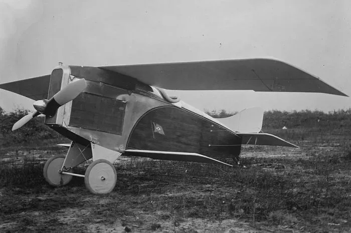 Christmas Plane, Between Ca. 1915 And Ca. 1920