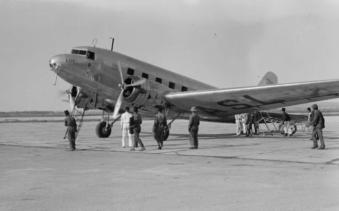 Lot Plane Arriving At Lydda Air Port, Between 1934 And 1939