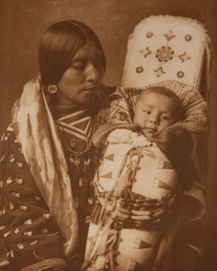 Mother And Child, Apsaroke, 1908