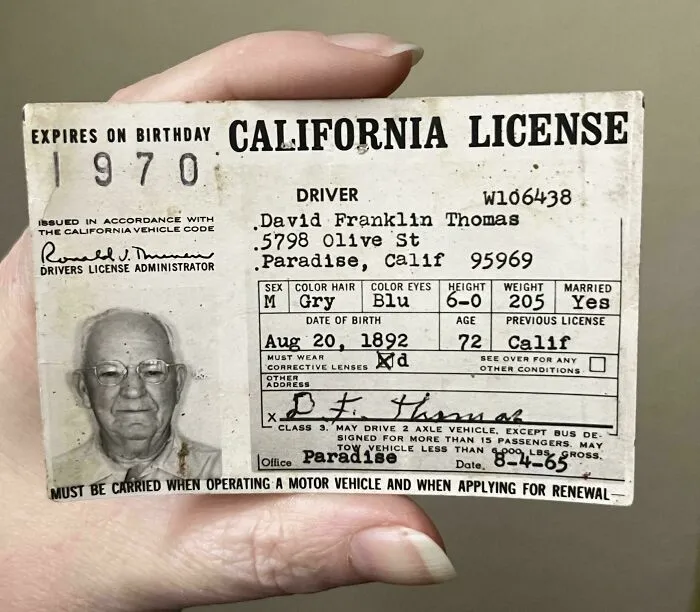 La licencia de conducir de California de mi tatarabuelo en 1965