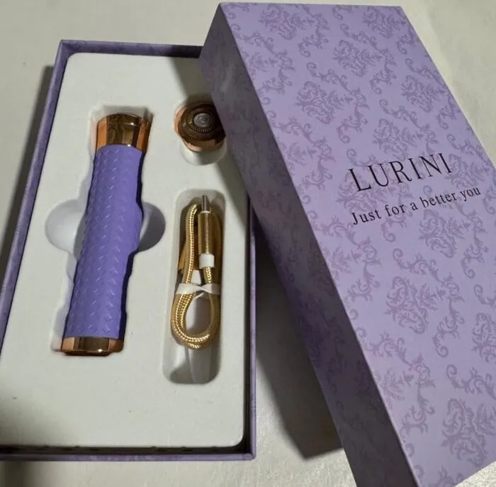 Your Summer Selfies Are About To Get A Serious Glow-Up Once You've Done A Little Facial Deforestation With Your <a Style="Display:inline;" Href="Https://Www.amazon.com/Lurini-Painless-Rechargeable-Replacement-Portable/Dp/B0d9rqdqyv?ie=utf8&th=1&linkcode=ll1&tag=bplynx-20&linkid=1ab00251970e396e5397ed998370bbef&language=en_us&ref_=as_li_ss_tl" Target="_blank"><span Style="Font: Inherit; Color: #d74b1f;"> Facial Hair Remover For Women </Span>
