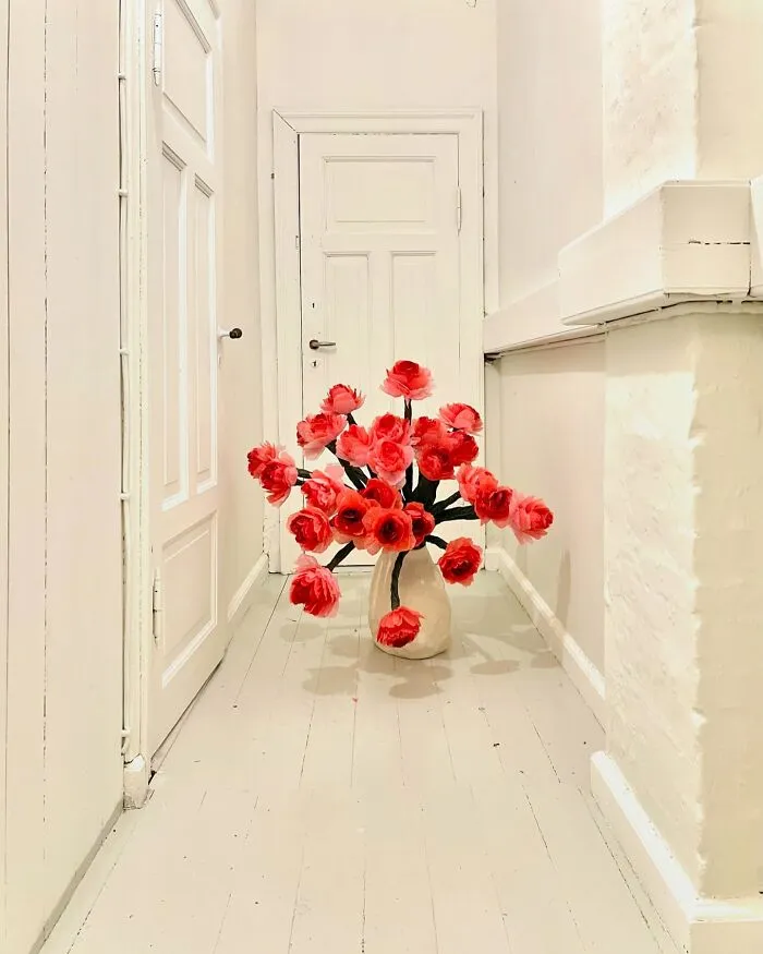 34 Enormous Tissue Paper Flowers Created By This Artist (New Pics)