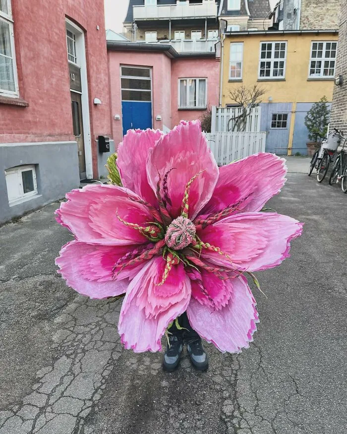 34 Enormous Tissue Paper Flowers Created By This Artist (New Pics)
