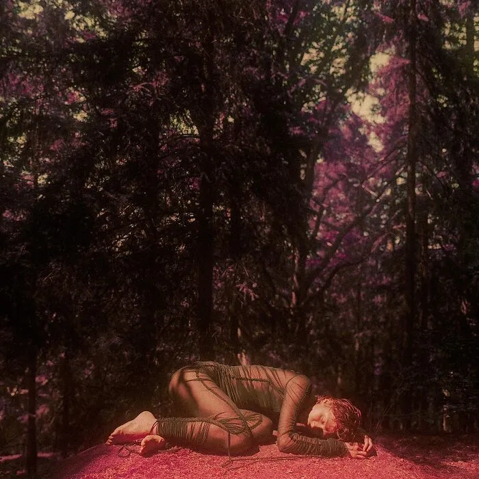 Dreamy, Intimate Photos Taken With An Analog Camera By Łukasz Spychała (41 Pics)