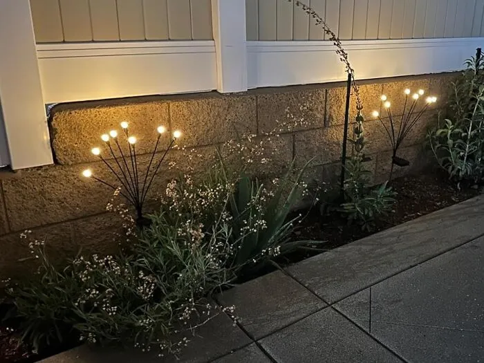 Your Garden Is About To Look Like It Has Its Own Tiny, Chic Runway Without You Having To Lift A Finger For Wiring, Thanks To These <a Style="Display:inline;" Href="Https://Www.amazon.com/Tonulax-Solar-Garden-Lights-Decorative/Dp/B09yd4221p?ie=utf8&th=1&linkcode=ll1&tag=bpowl-20&linkid=6fc53633bf3ab84bdf1f3b15ed90f915&language=en_us&ref_=as_li_ss_tl" Target="_blank"><span Style="Font: Inherit; Color: #d74b1f;"> Solar Garden Lights </Span>