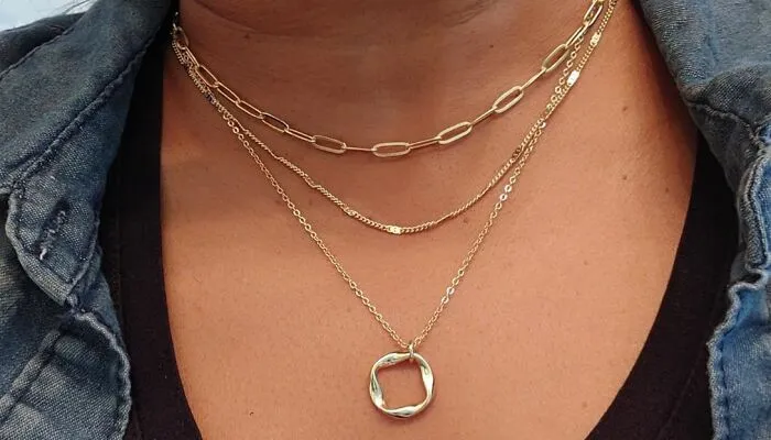 Your Summer Neckline Is About To Look Like It Just Stepped Off A Pinterest Board, Radiating Effortless Chic With This Perfectly Curated <a Style="Display:inline;" Href="Https://Www.amazon.com/Necklaces-Stackable-Layering-Paperclip-Necklace/Dp/B0d3t518p6?ie=utf8&th=1&linkcode=ll1&tag=bpturtle-20&linkid=b2ee6fa8d74bc17b92145b80b7ce5308&language=en_us&ref_=as_li_ss_tl" Target="_blank"><span Style="Font: Inherit; Color: #d74b1f;"> Layered Gold Necklaces </Span> Set