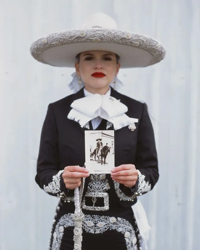 Women, Horses, And Heritage: 38 Poetic Photos From This Swiss Photographer’s Series