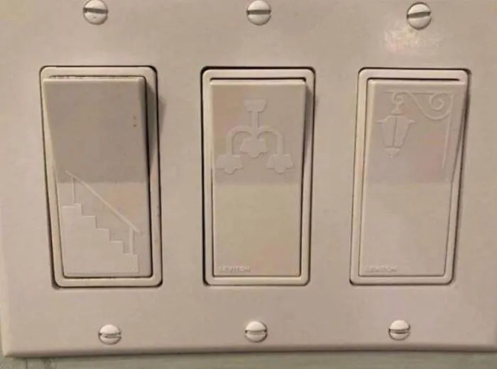Interruptores de luz que muestran para qué sirven en concreto